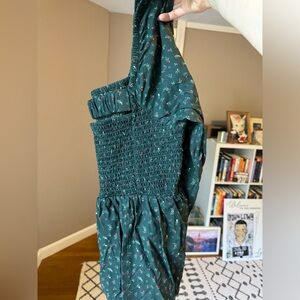 NWOT shirt Old Navy - perfect for Xmas time